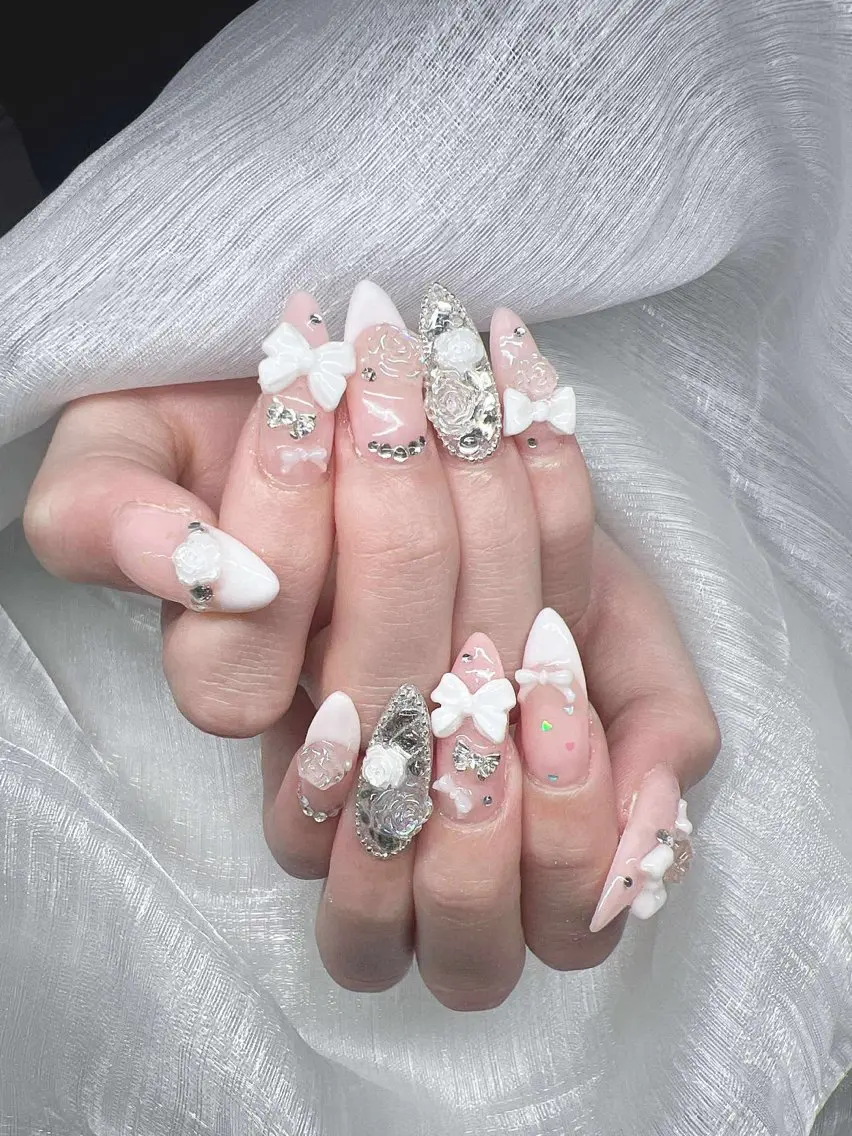 ネイル ハンドネイル Lee Nailsのネイルデザイン