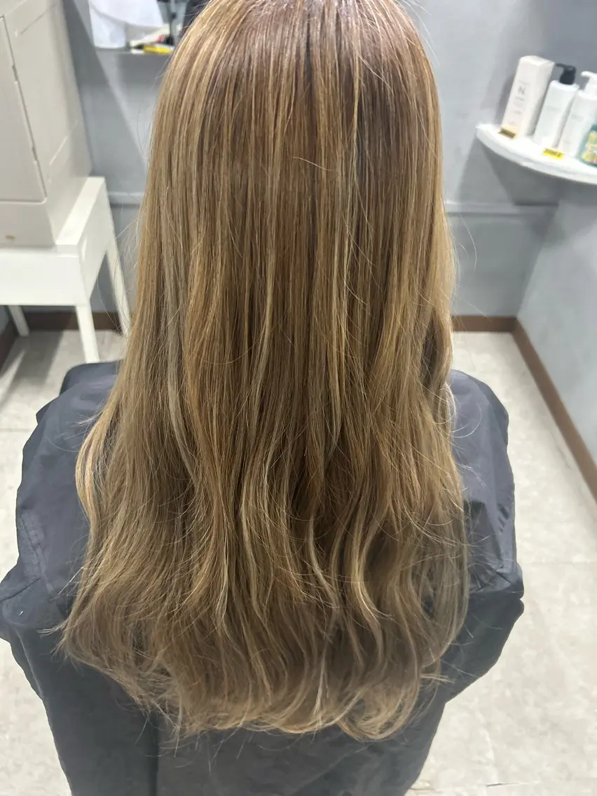 ロング カラー ハイライトカラー ハイライト ⭐︎asia-s- たなかのヘアスタイル