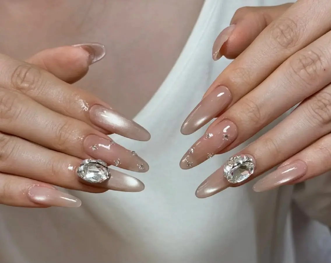 ロング ハンドネイル Lumie're Nail横浜のネイルデザイン