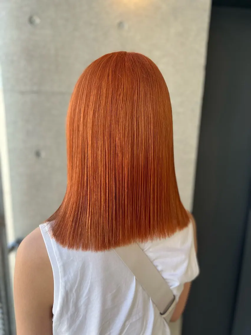ミディアム カラー シールエクステ アディクシーカラー アッシュ バレイヤージュ ミストバング ヘアカラー 吉野 瑳桜のヘアスタイル