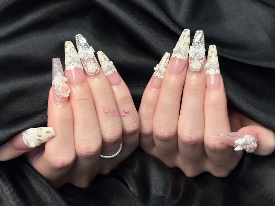 ネイル 桜ネイル 長さ出し フラワーネイル フレンチネイル ジェルネイル ハンドネイル ACon NailSalonのネイルデザイン
