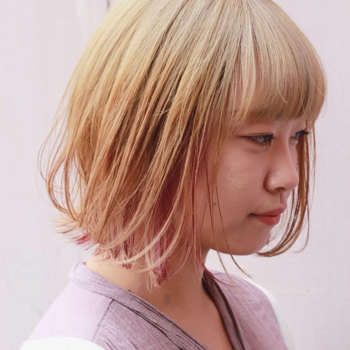 ショート カラー ベージュカラー ハイトーンカラー ハイトーンベージュ インナーカラー ヘアカラー Viage （ビアージュ）のヘアスタイル