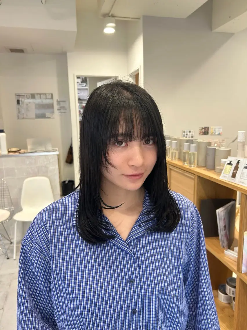 ミディアム カット ヘアカラー トリートメント 韓国ヘア ‎⟡.·KANA🐥のヘアスタイル
