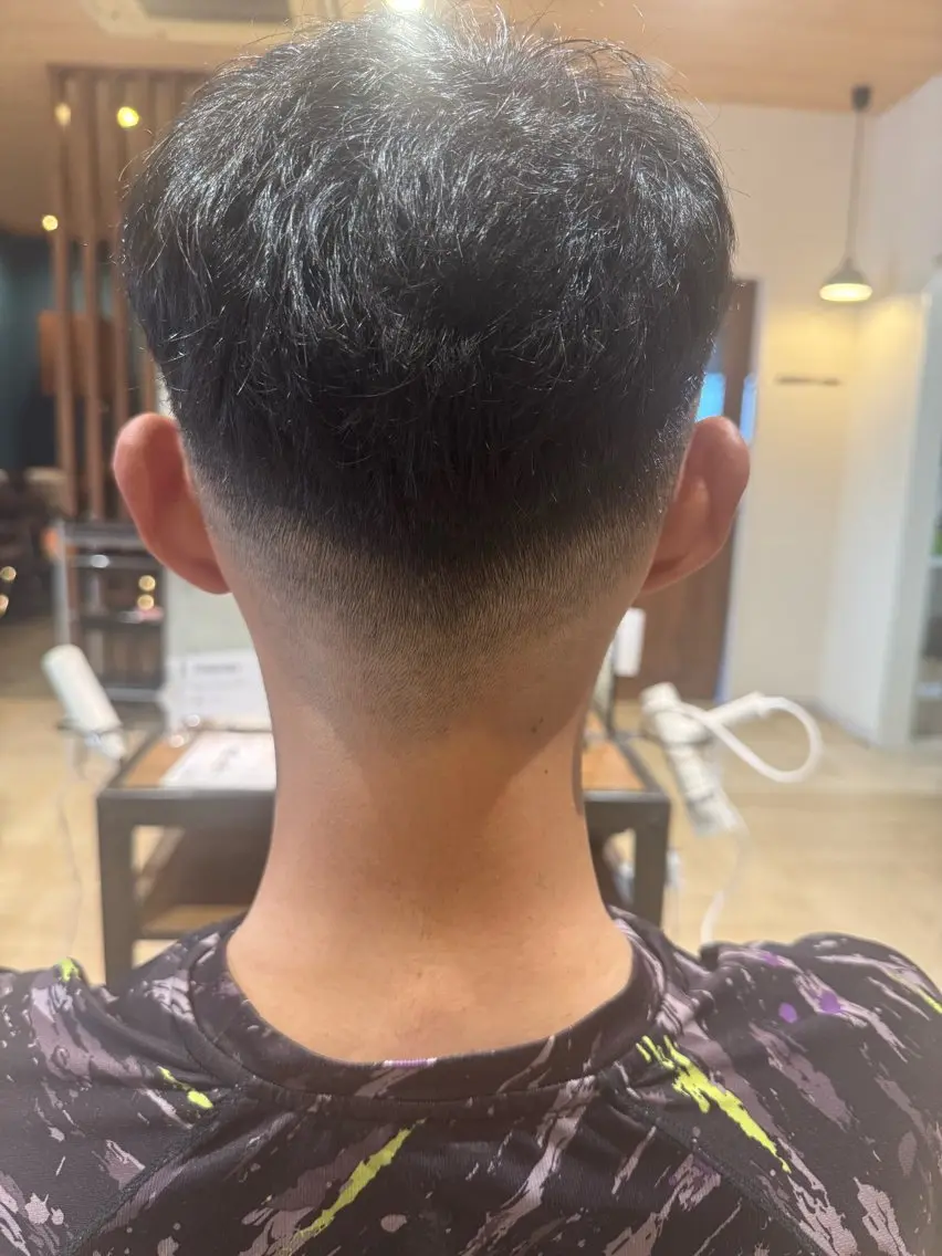 メンズ フェードカット 金田 涼平のヘアスタイル