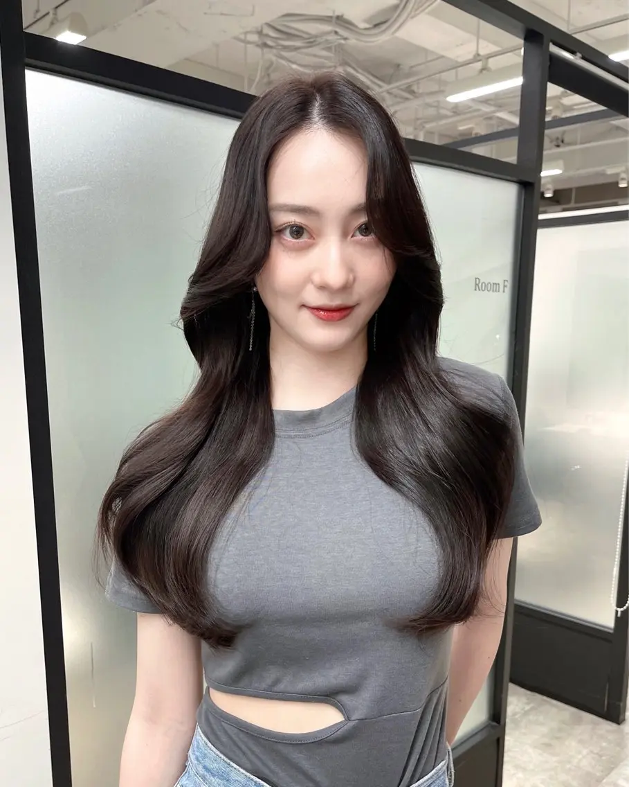 カラー カット ヘアカラー トリートメント 韓国レイヤーカット 髪質改善▫️水野有真のヘアスタイル