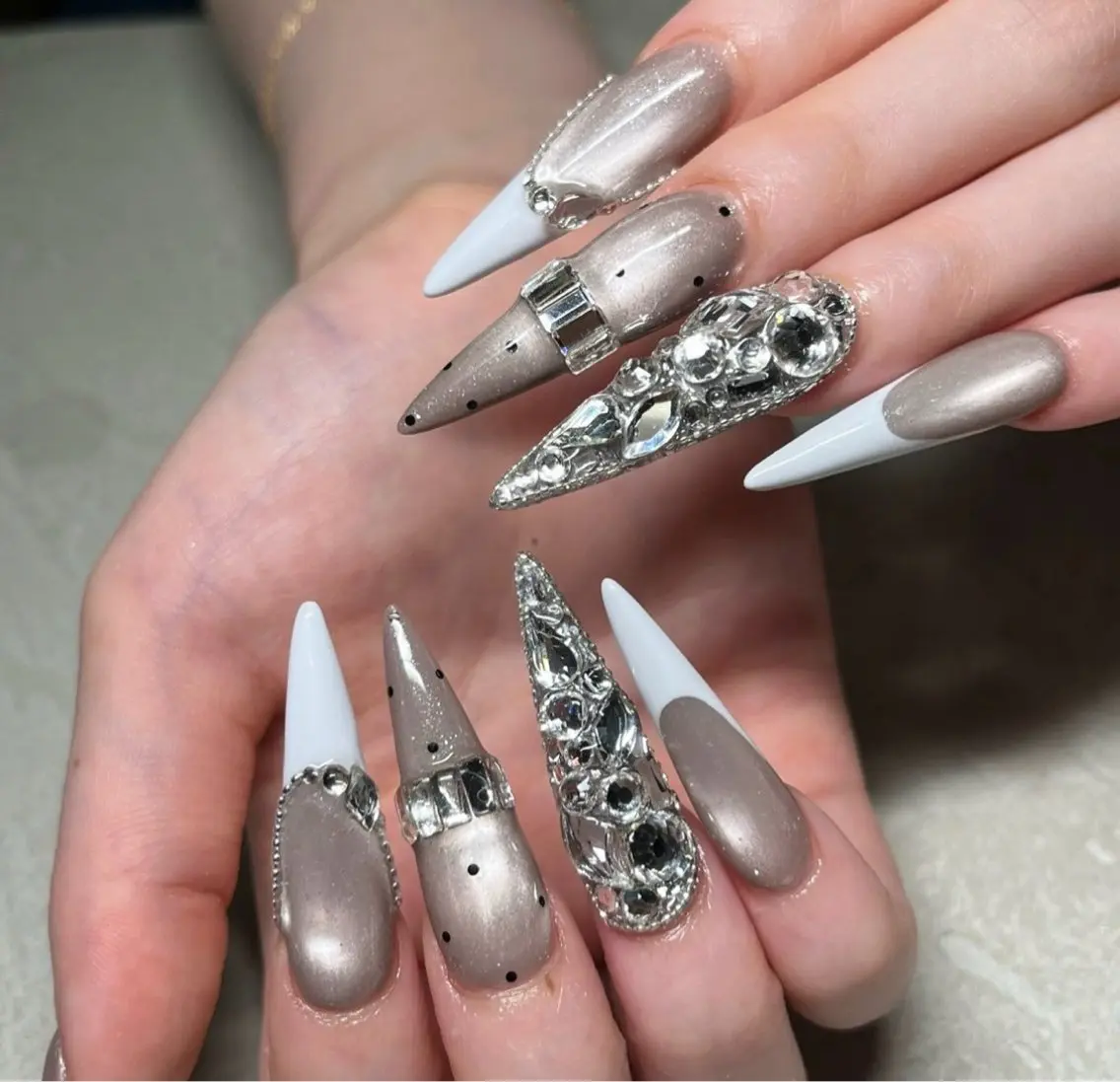 ネイル チークネイル 長さ出し フラッシュネイル フレンチネイル グラデーション ハンドネイル Lenie Nail Salonのネイルデザイン