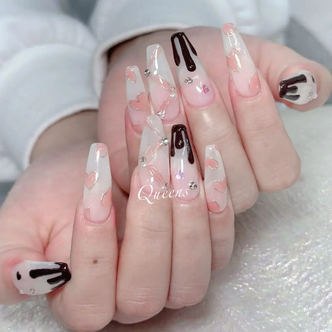 ネイル ハンドネイル Queens マオのネイルデザイン