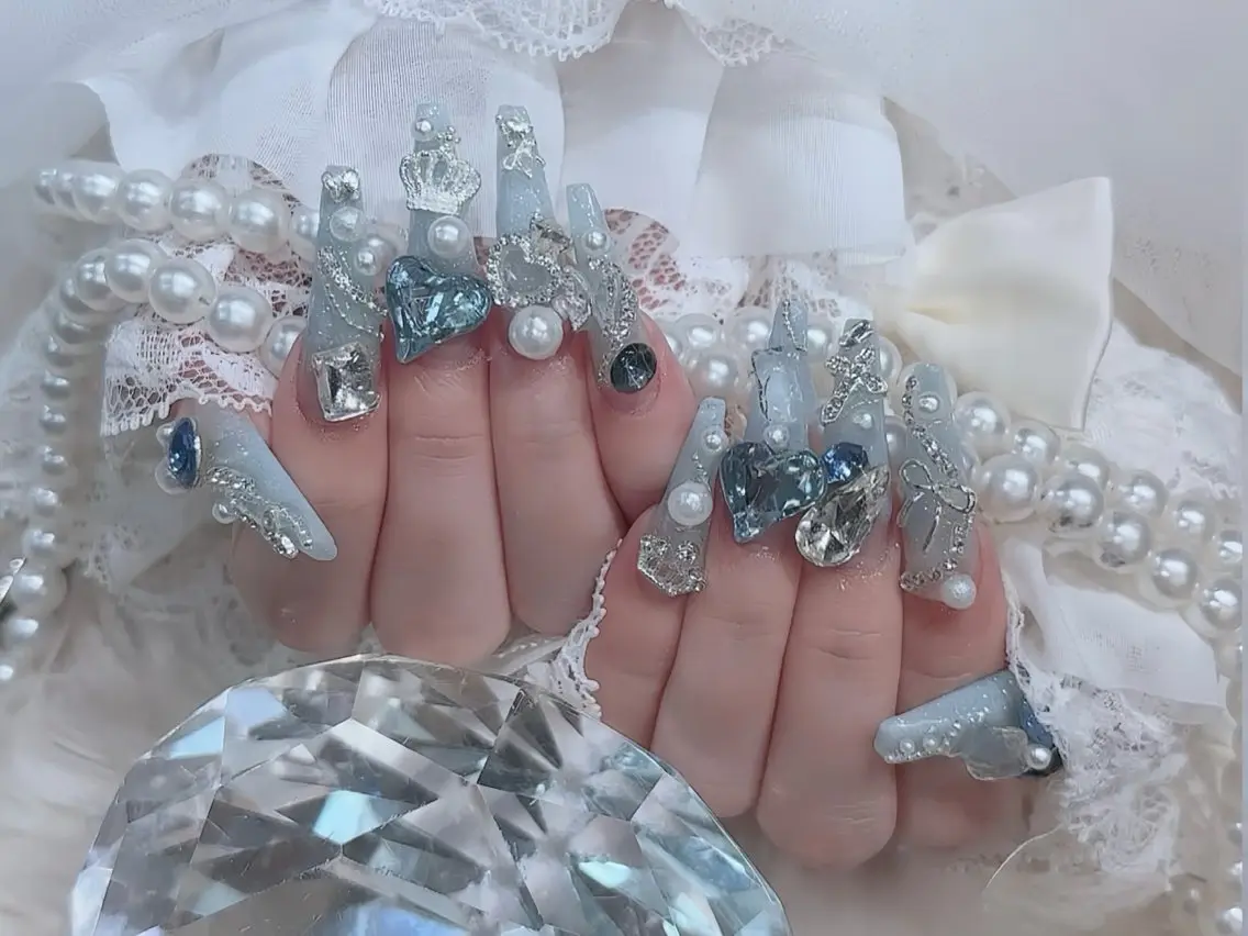 ネイル オーロラネイル ブルー フットネイル ジェルネイル 氷ネイル・うるうるネイル ハンドネイル Rin Nail 新大久保店のネイルデザイン