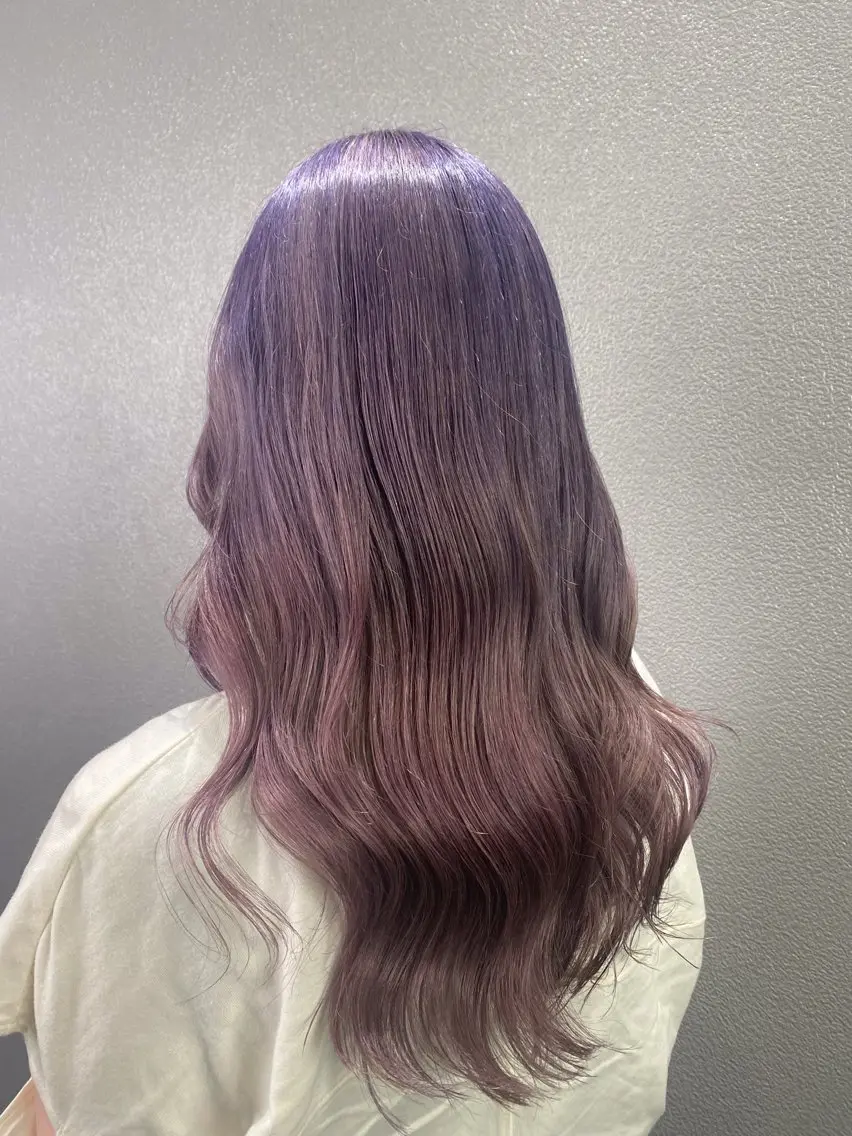 ロング カラー ラベンダーカラー カット ヘアカラー トリートメント 透明感カラー/パーマ 🌀アオノのヘアスタイル