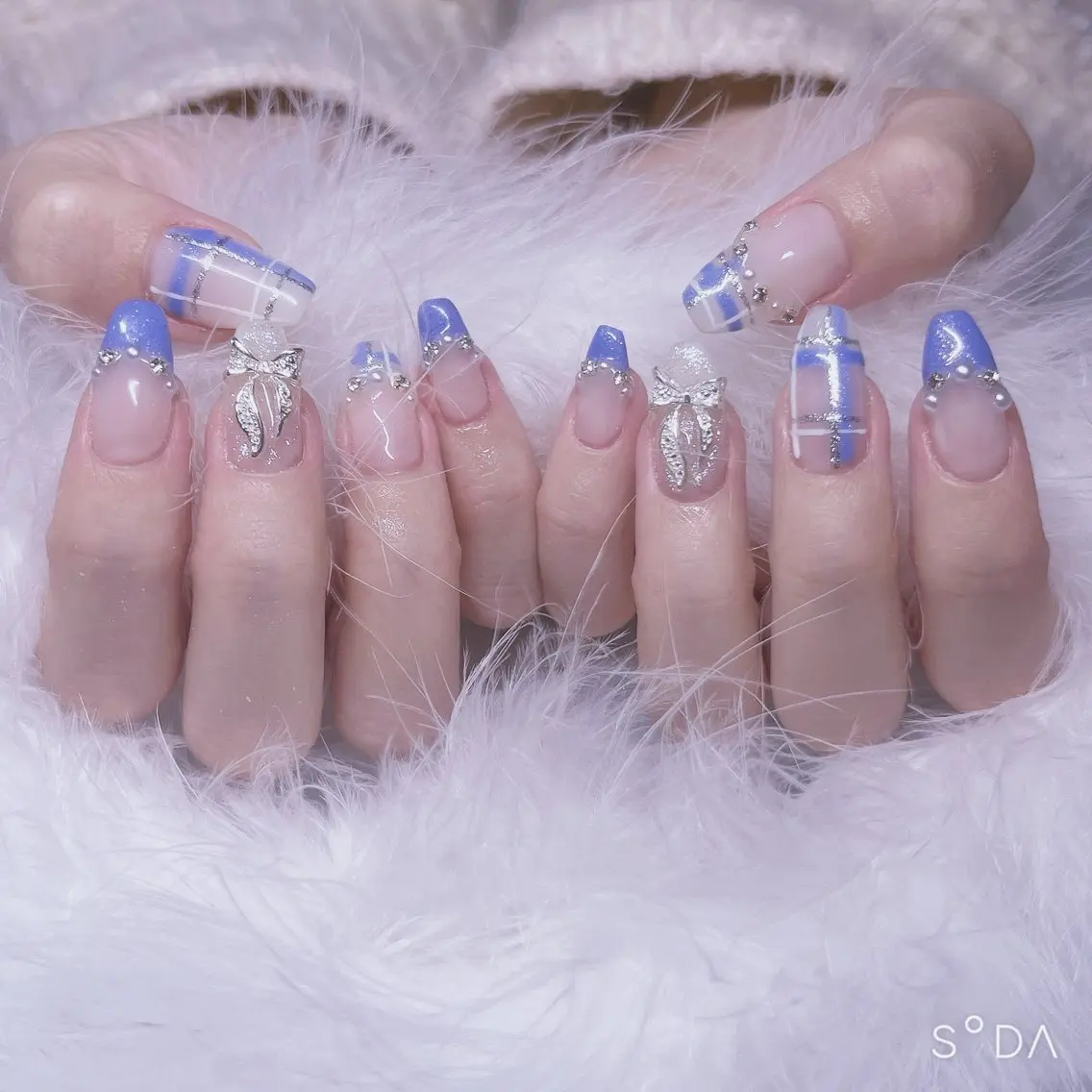 ネイル ハンドネイル CARAT カラットのネイルデザイン