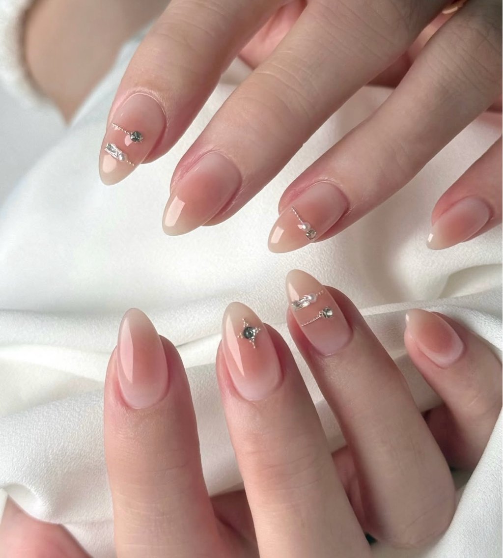 ネイル NailSalon✨ Écrinエクランのネイルデザイン