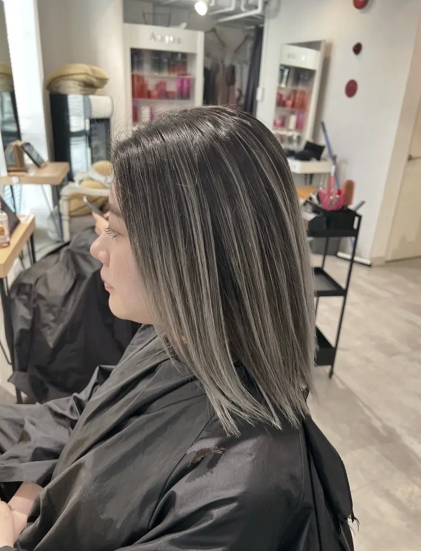 ショート カラー バレイヤージュ グレージュ レイヤーカット 指名数No.1 /NAOYAのヘアスタイル