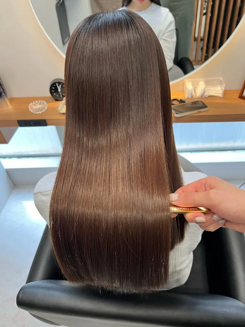 ロング カラー ブラウンカラー トリートメント カット ヘアカラー トリートメント ヘッドスパ 髪質改善 永田零亜のヘアスタイル