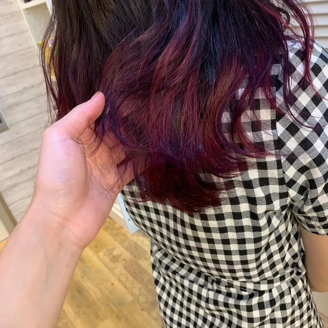 カラー 天野 利咲のヘアスタイル