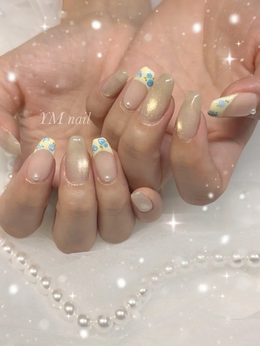 ネイル フラワーネイル フレンチネイル マグネットネイル 春ネイル 黄色 ハンドネイル YM nailのネイルデザイン