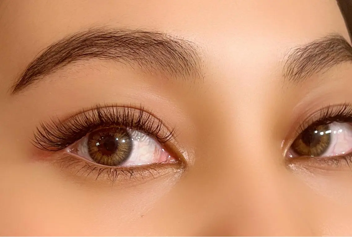 バインドロック風まつげ🙌ボリュームフラット100束+ブローラミネーションor眉毛WAX脱毛の写真