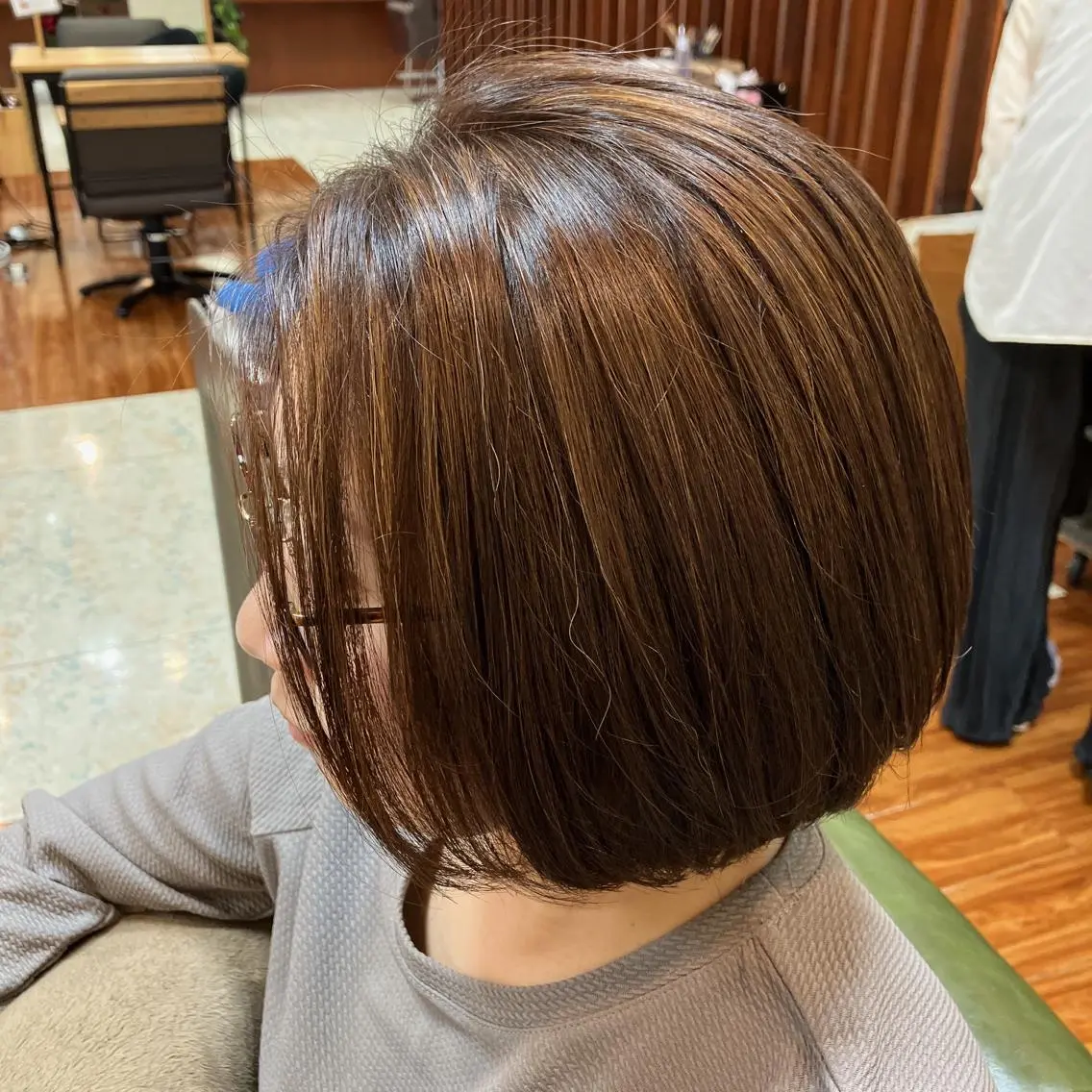ショート カラー カット ヘアカラー トリートメント 平井 あおばのヘアスタイル