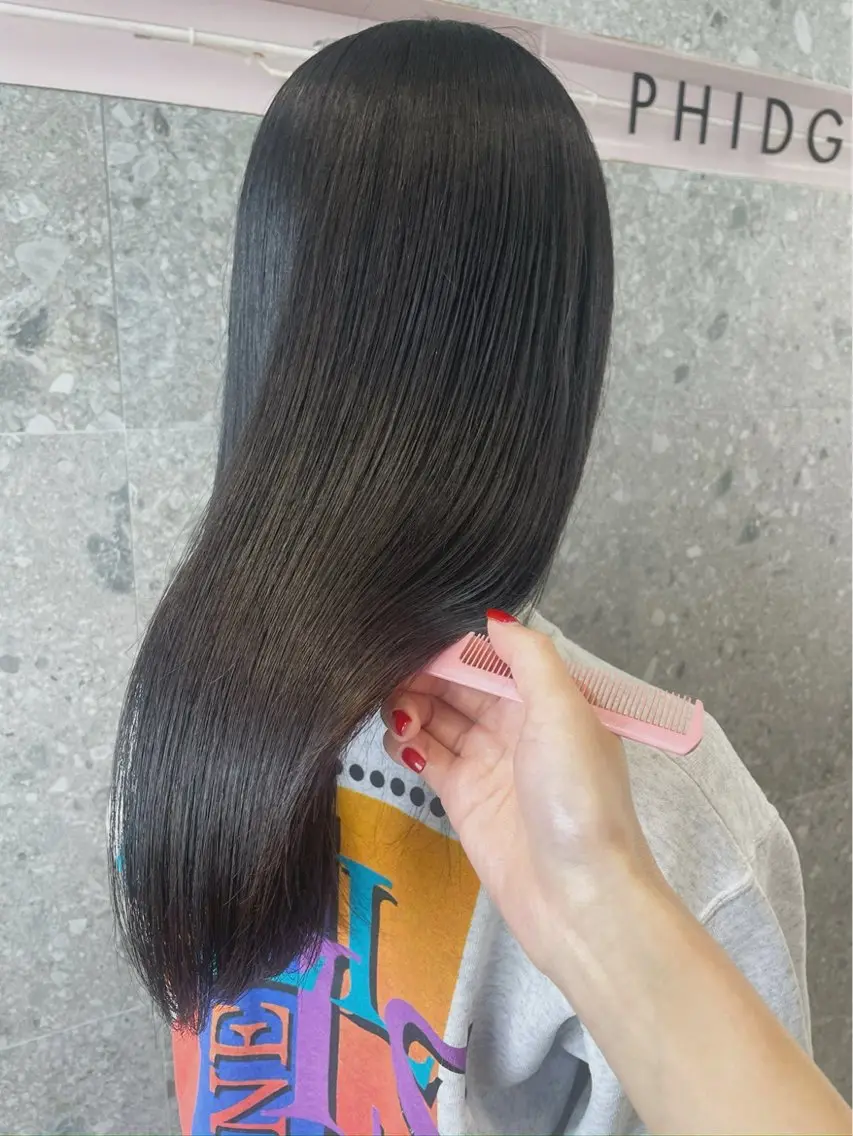 ロング トリートメント カット トリートメント 山下 千明のヘアスタイル
