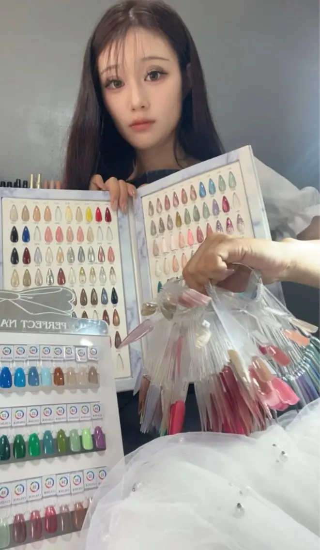 ネイル nail salon Glossy.みくのネイルデザイン