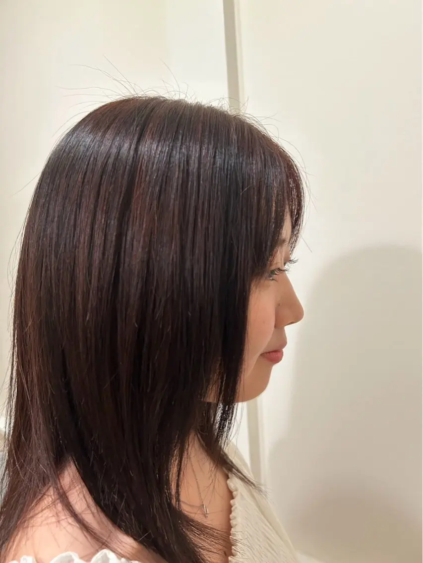 セミロング カラー 高橋 亜莉佳のヘアスタイル