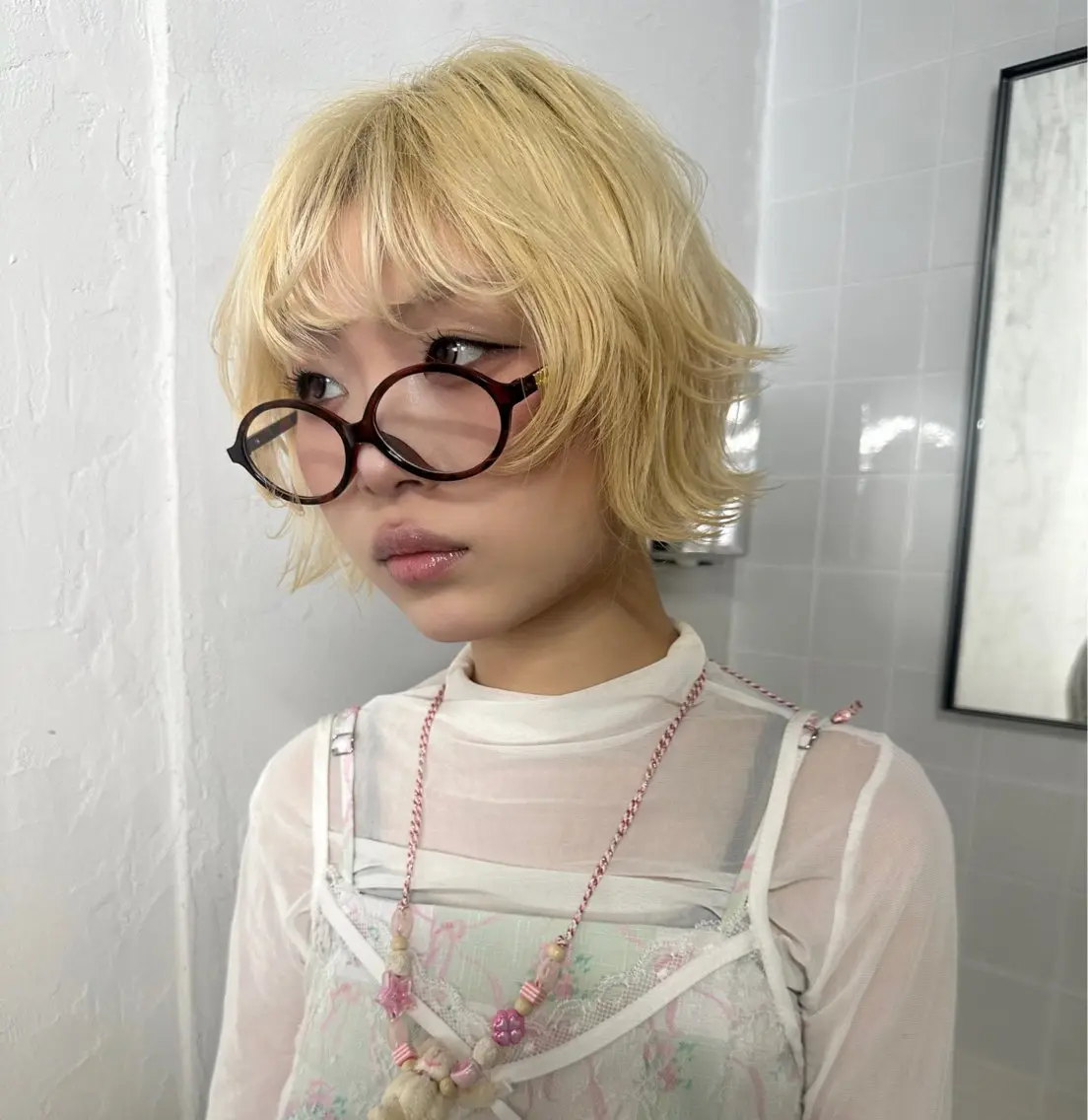ショート ヘアカラー ブリーチ🩸 レイヤー🪬yumeのヘアスタイル