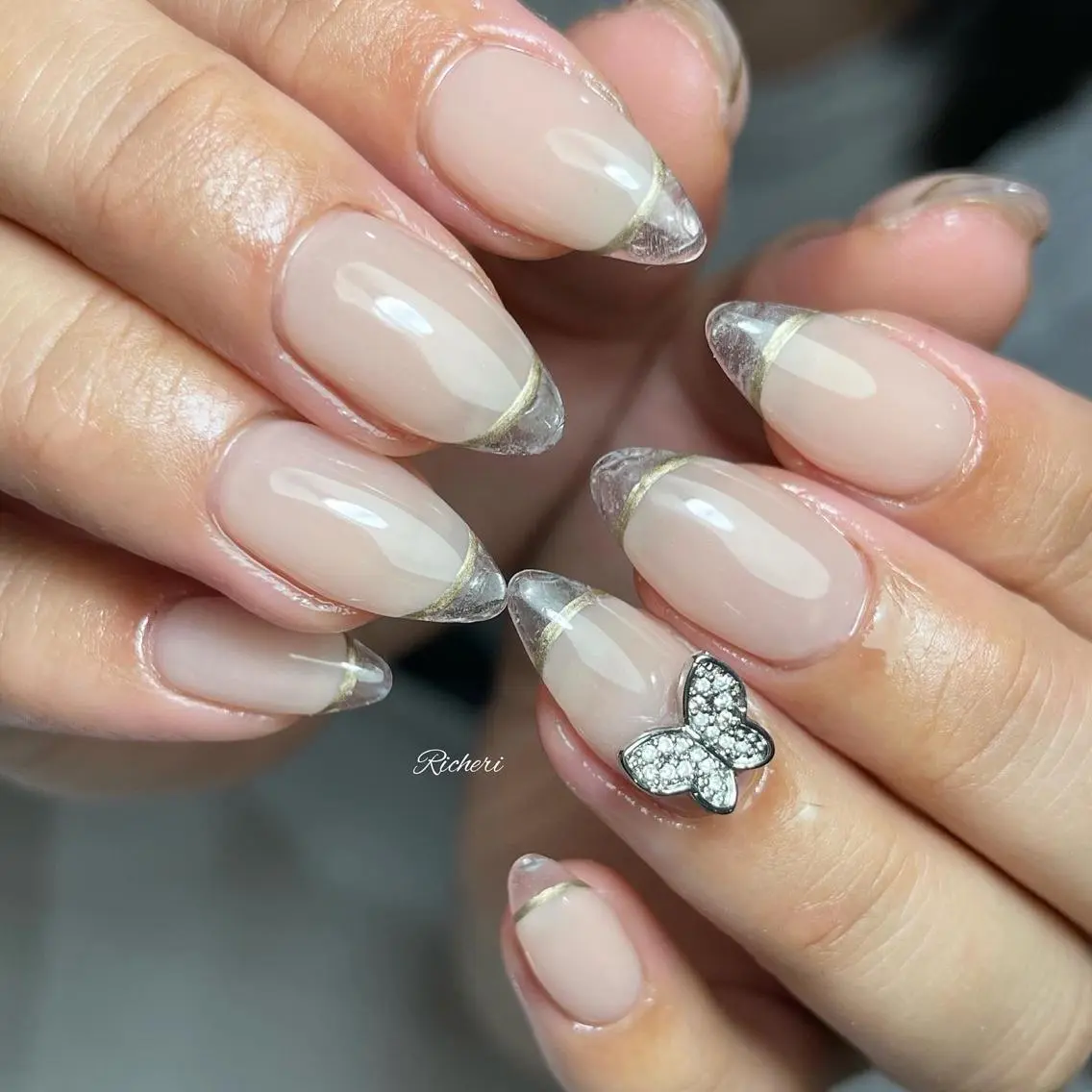 ミディアム ネイル 韓国風ヘア アートネイル クリアネイル フレンチネイル ジェルネイル richeri beautyのネイルデザイン