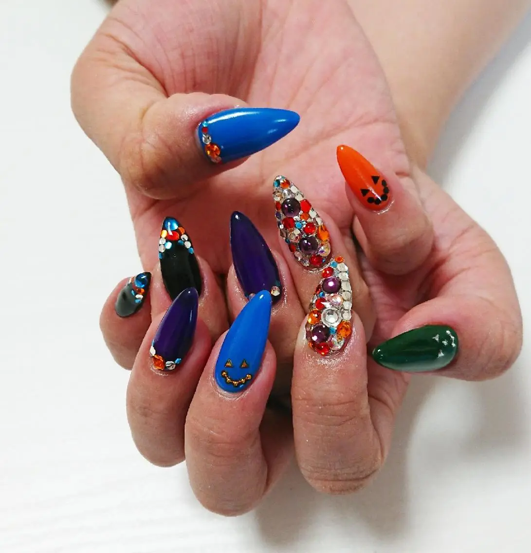 ネイル ハロウィン Lilith Nailのネイルデザイン