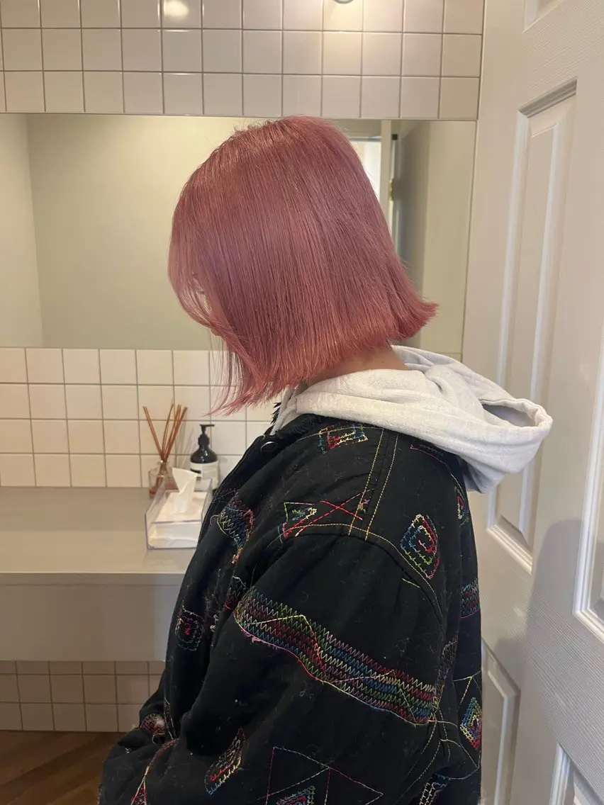 カラー yuka/ロング/ レイヤーカットモデルのヘアスタイル