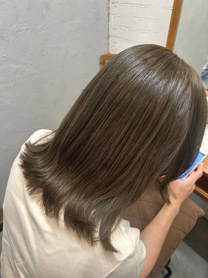 カット＋髪質改善イルミナカラー¥12650→¥8800の写真