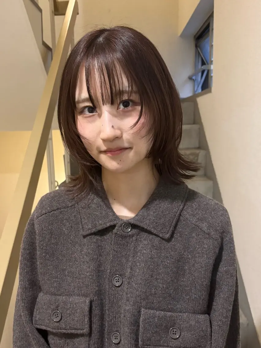 ミディアム カラー ブラウンカラー ピンクカラー ピンクブラウン momo/ ハイトーン/ベージュのヘアスタイル