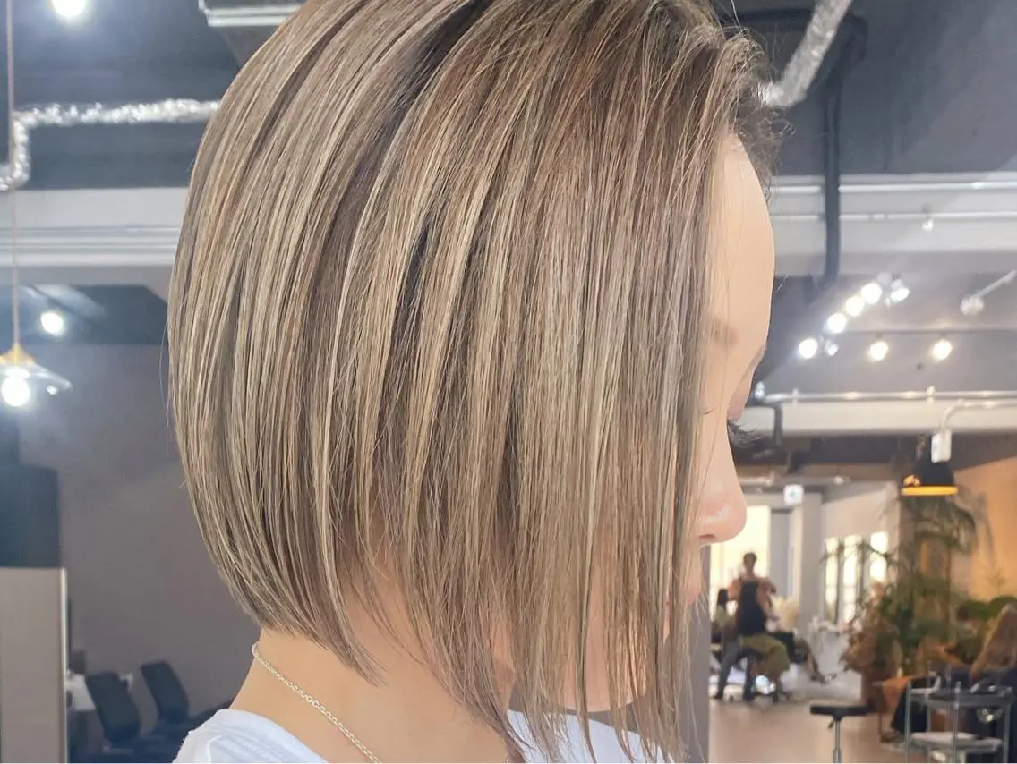 ショート カラー ベージュカラー ボブ 中山 天地のヘアスタイル