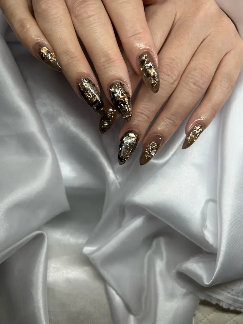 ネイル 長さ出し ニュアンスネイル 冬ネイル フットネイル Lala nailのネイルデザイン