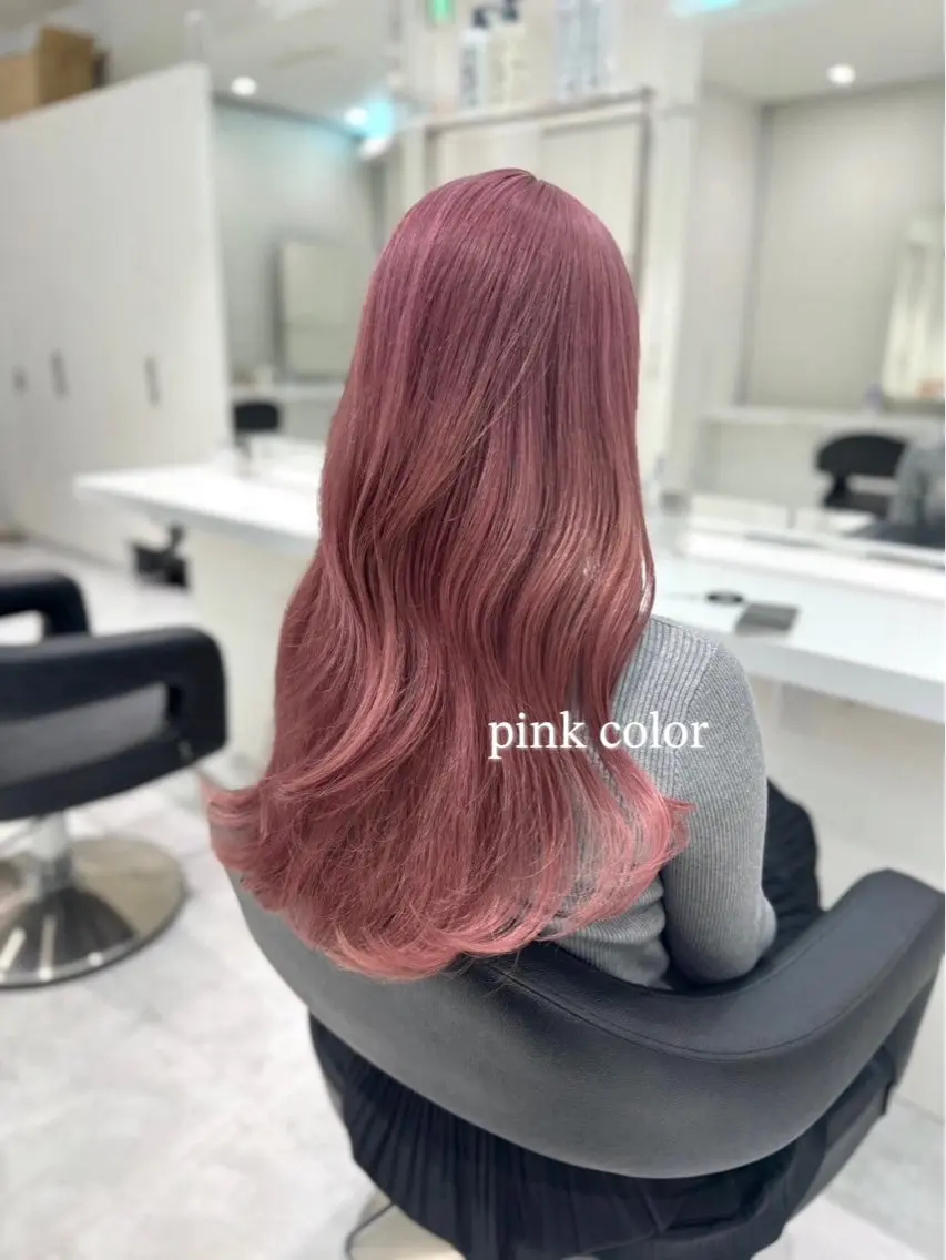 カラー akari🎀🤍 ガーリーstyleのヘアスタイル