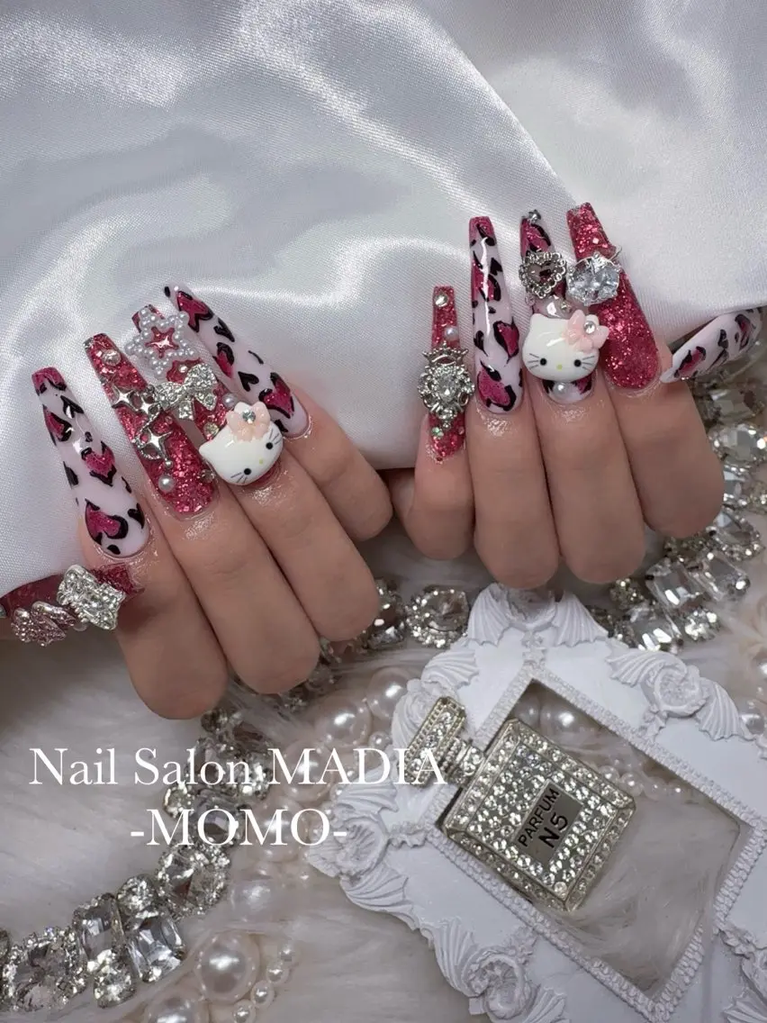 ネイル ハンドネイル momo .のネイルデザイン