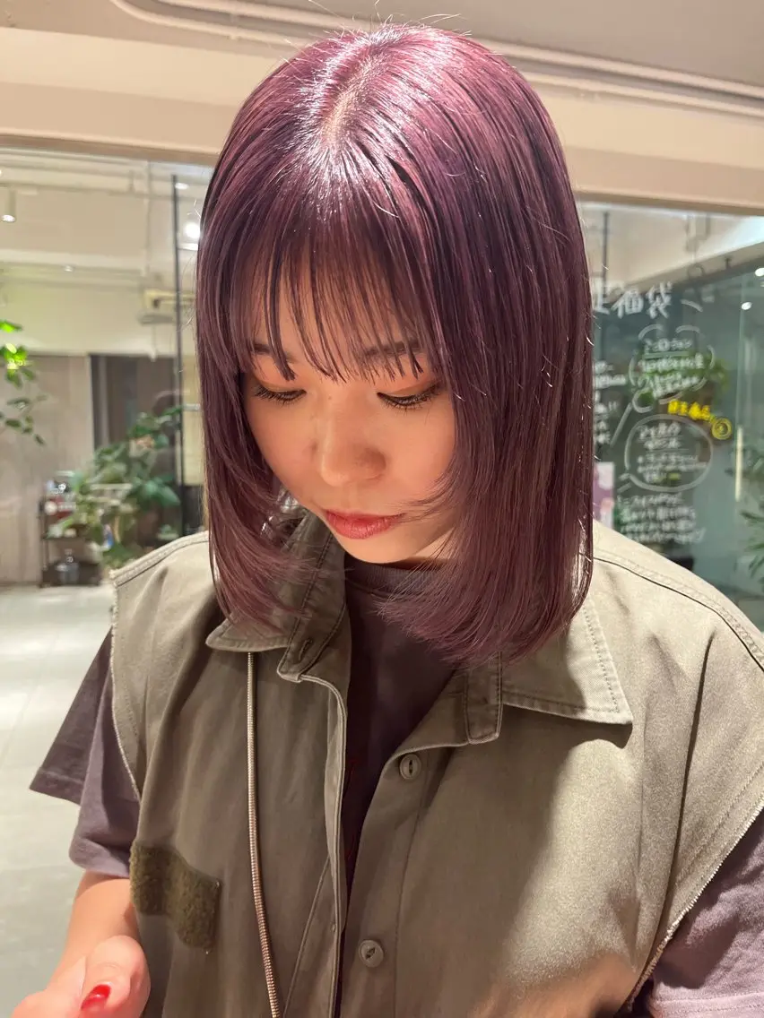 ミディアム 🐩透明感ミルクティ ーピンクニイナ🐩のヘアスタイル