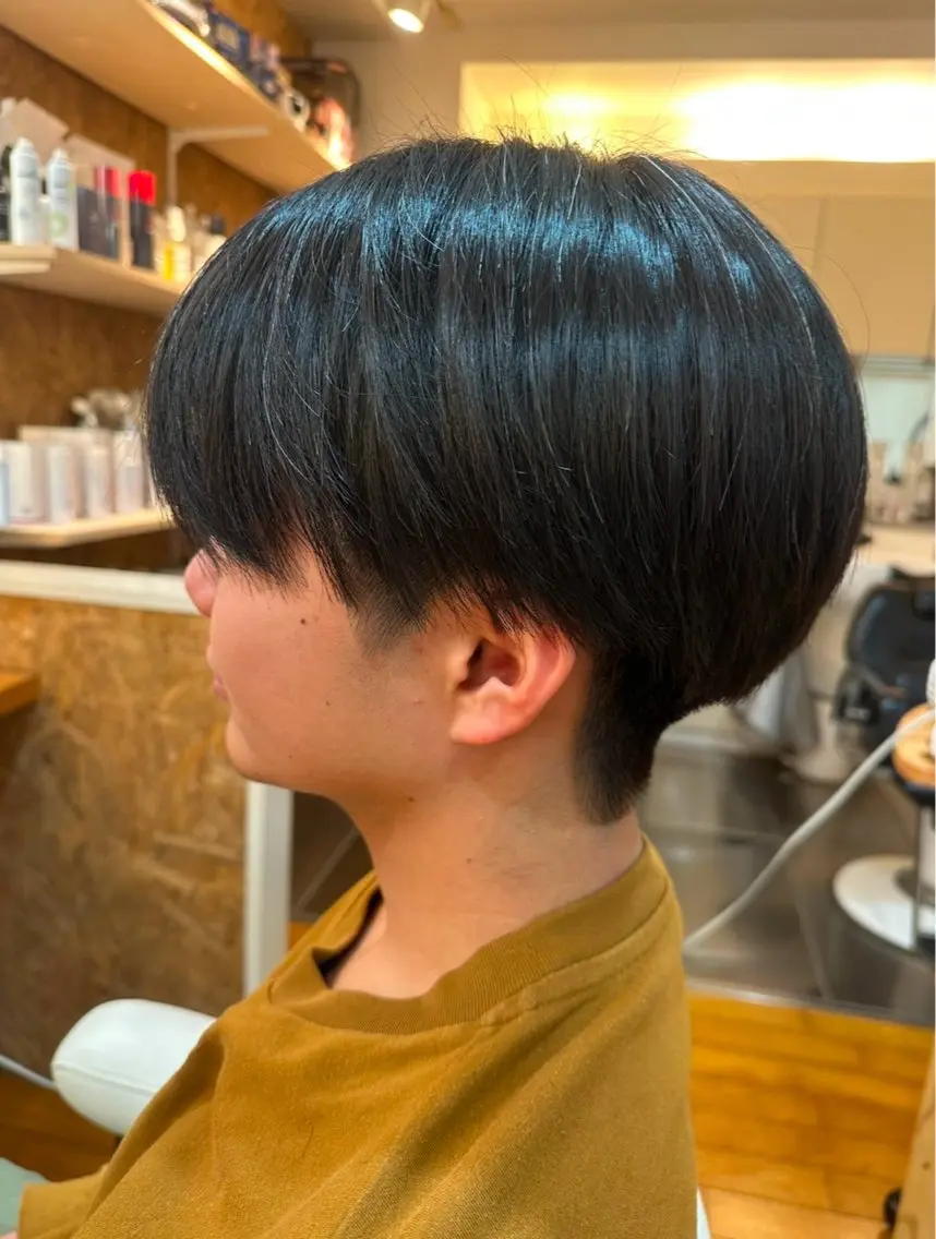 メンズ センターパート カット 伊藤 聖也のヘアスタイル