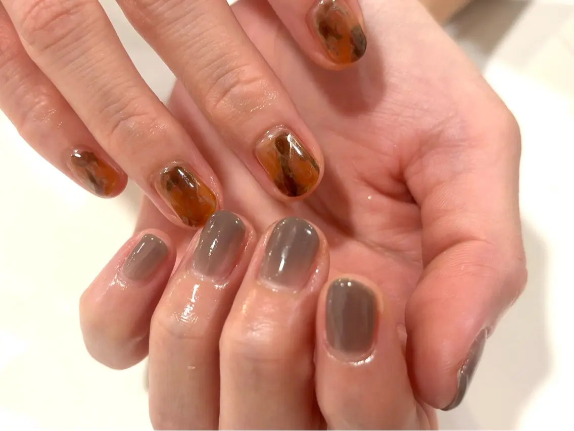 ネイル べっ甲ネイル ジェルネイル ニュアンスネイル ワンカラーネイル パラジェル Lino中目黒 🎀 パラジェルのネイルデザイン