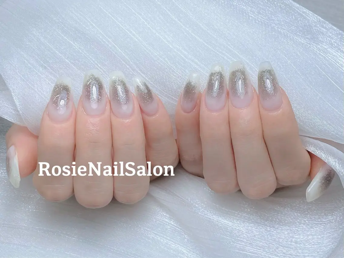 セミロング Rosie Nail サロン南越谷のネイルデザイン