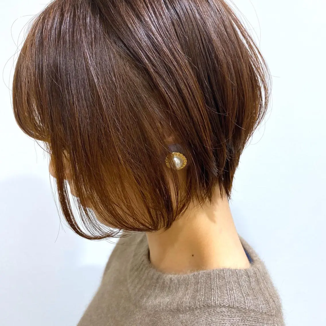ショート カラー レイヤー／似合わせ TAKUYAのヘアスタイル