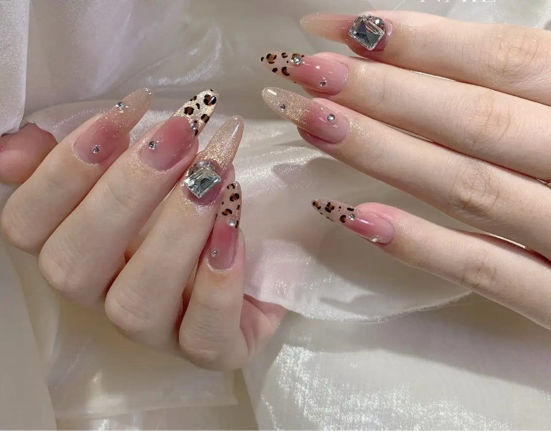ネイル ハンドネイル D-BEAUTY Nailsalonのネイルデザイン