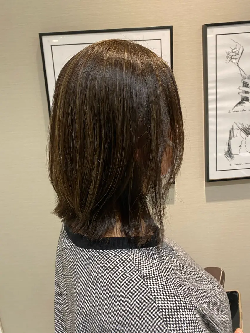 ミディアム カラー 鈴木 絢麗のヘアスタイル
