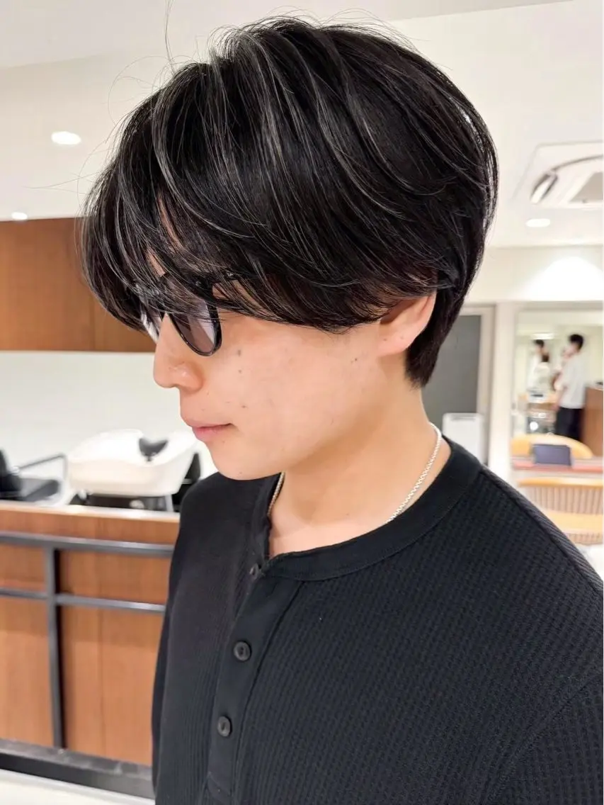 カラー メンズ メンズハイライト ハイライトカラー ヘアカラー 小顔ボブ jilblanカホのヘアスタイル