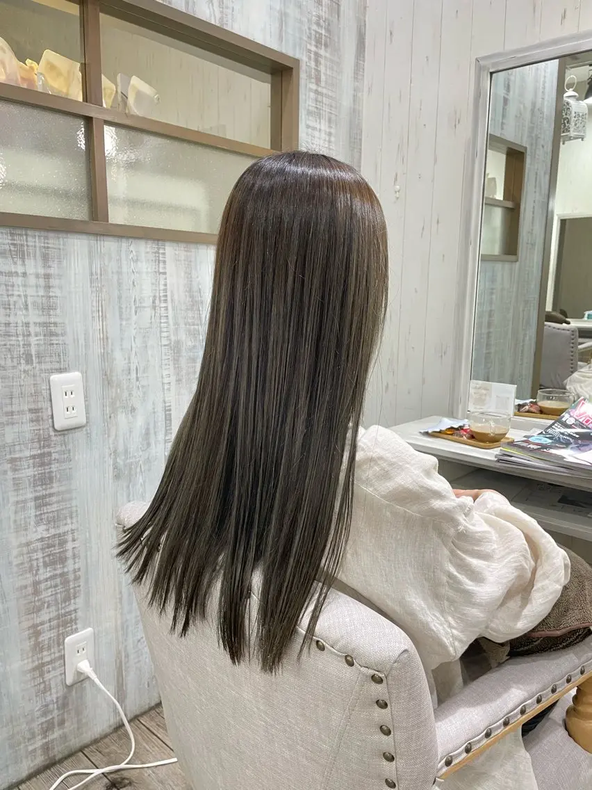 ロング ネモトメイナ🌿 今月末で退職しますのヘアスタイル