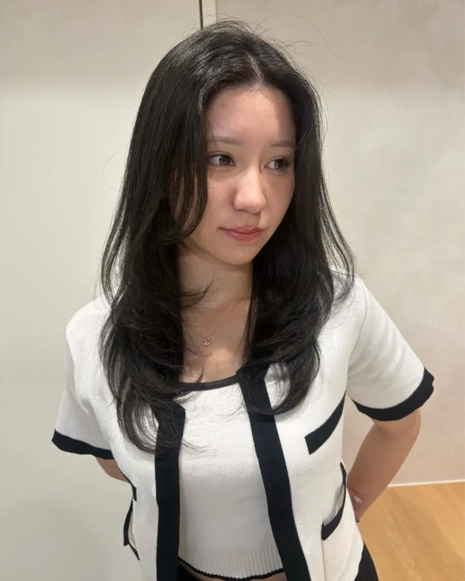 ミディアム カラー ヘアカラー トリートメント 透明感カラー🍯 髪質改善🫧 野々愛のヘアスタイル