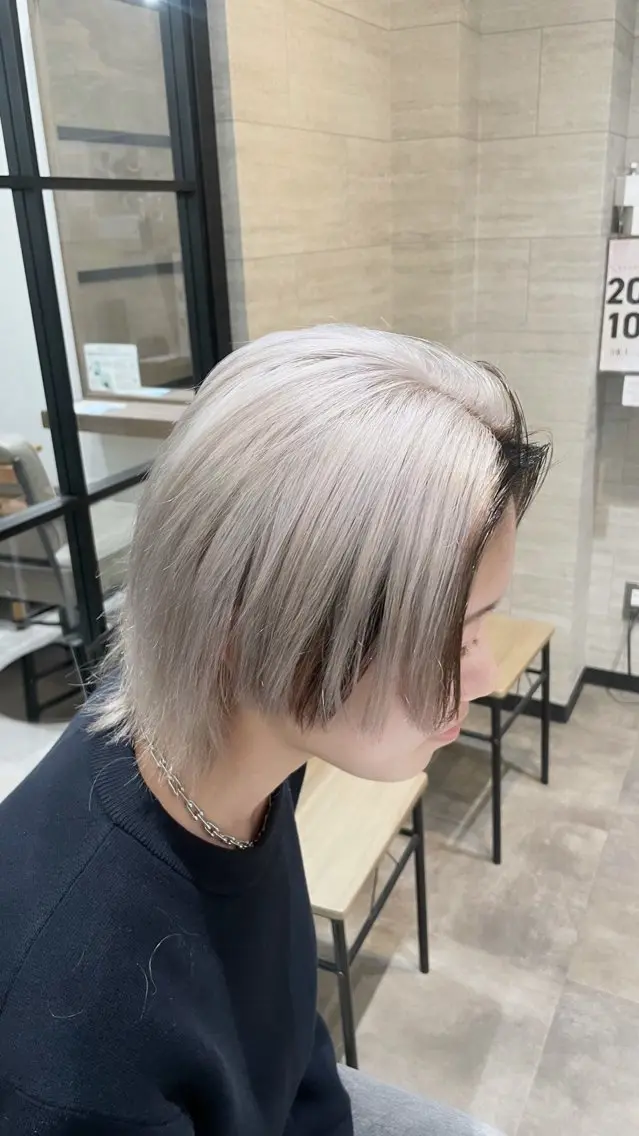 ショート ルナ🫐縮毛矯正 🫐髪質改善のヘアスタイル