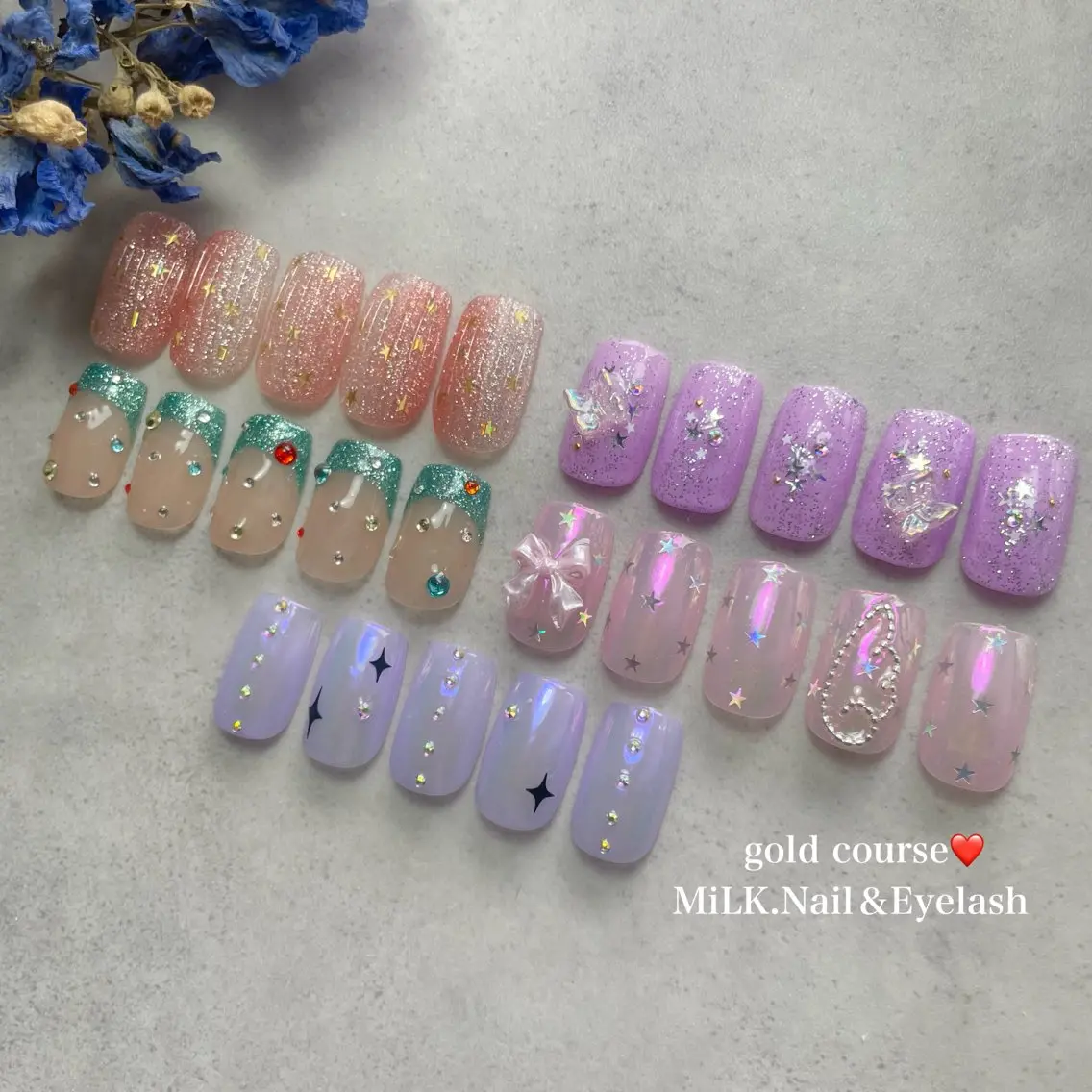 ネイル ゴールド MiLK. wakaのマツエク・マツパデザイン