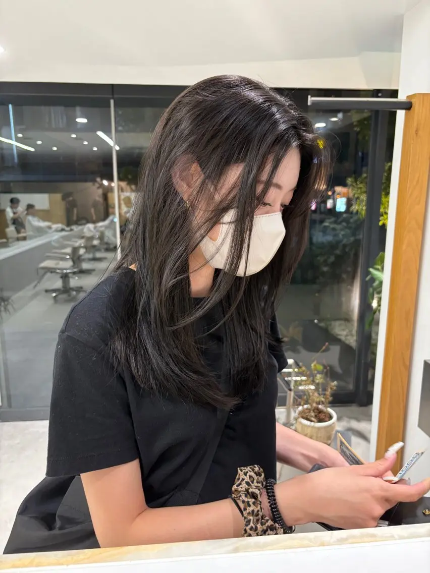 カラー ヘアカラー トリートメント 堀 愛希子のヘアスタイル