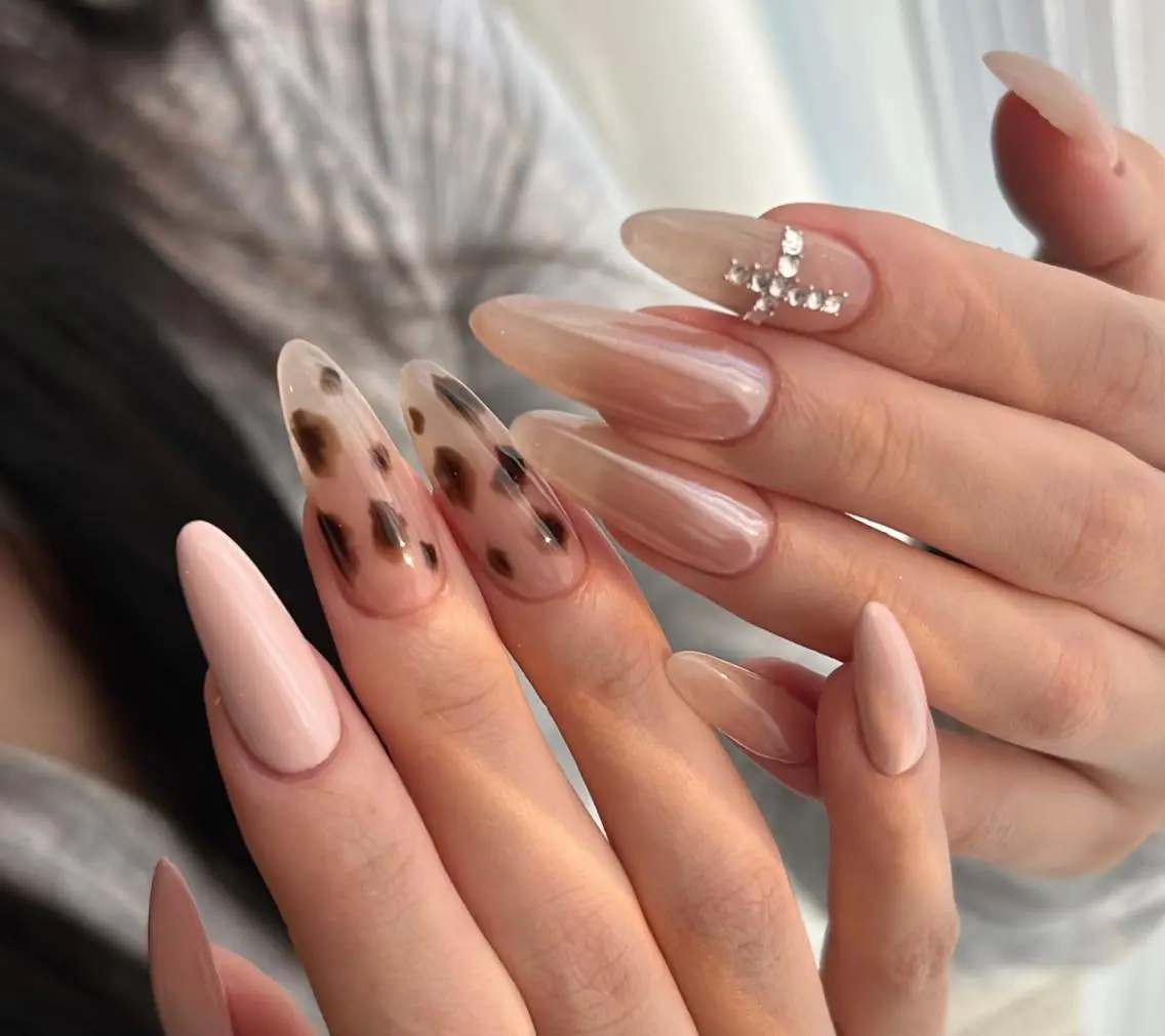 ネイル ハンドネイル ハンドケア 🍑 momo_nailのネイルデザイン