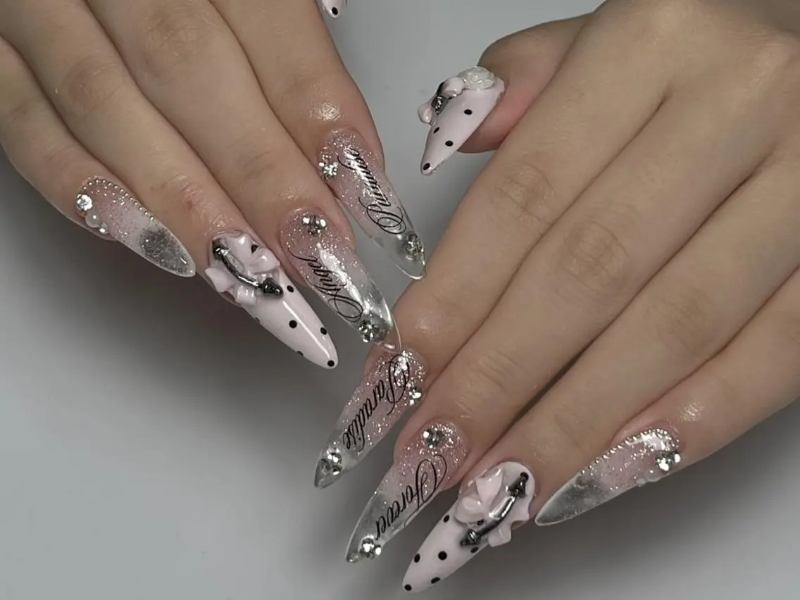 ネイル 長さ出し ジェルネイル 韓国ネイル マグネットネイル 持ち込み YUNA Belle Nail 池袋のネイルデザイン