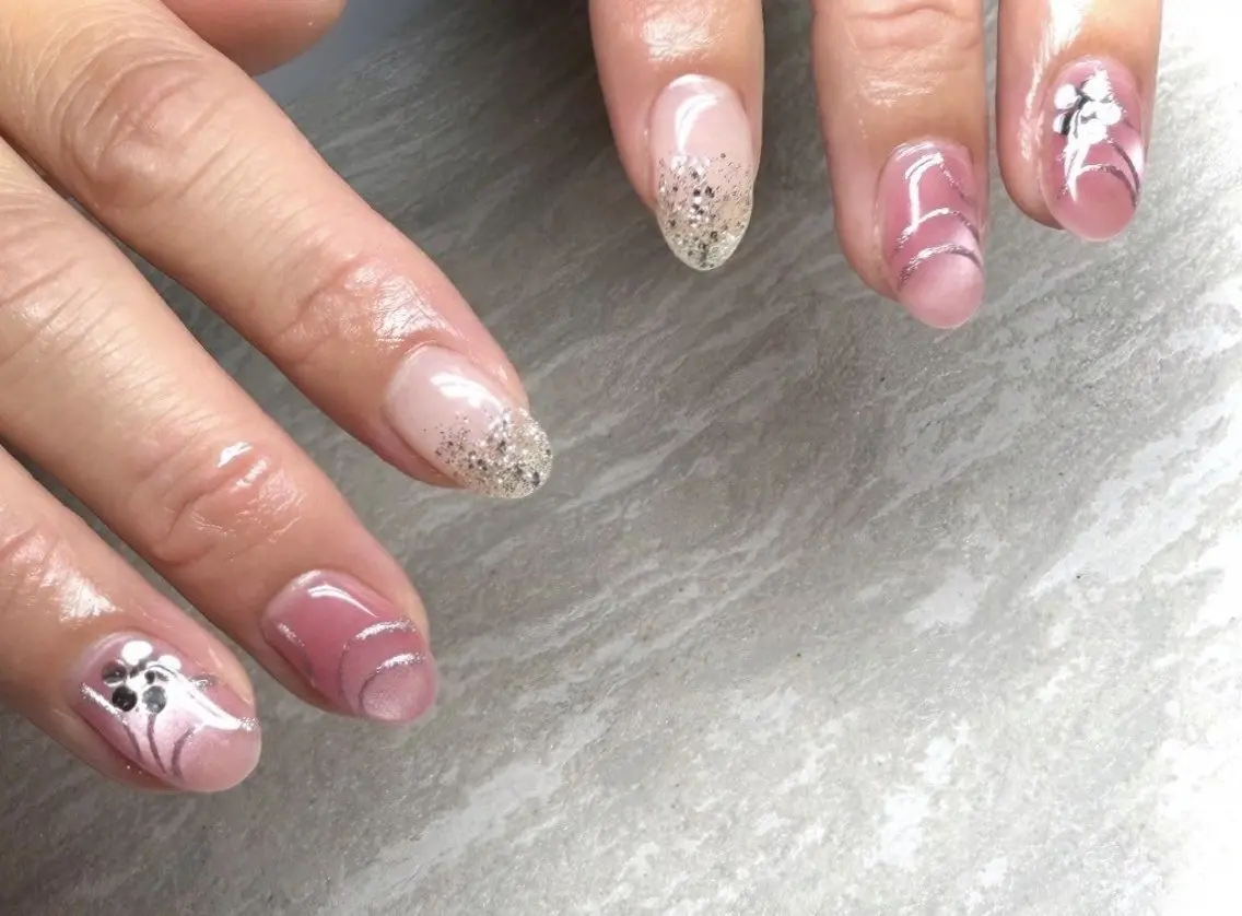 ネイル ハンドネイル JULIE NAILのネイルデザイン